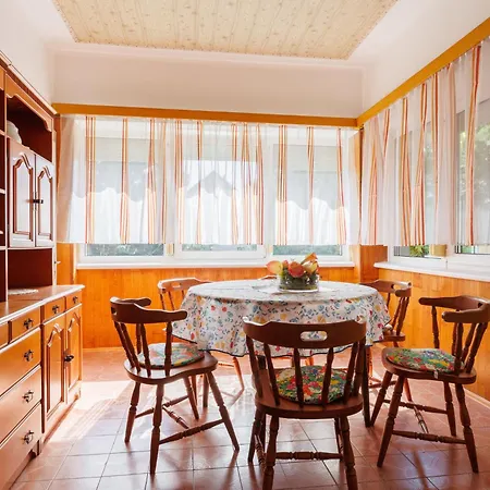 Peach By Interhome *